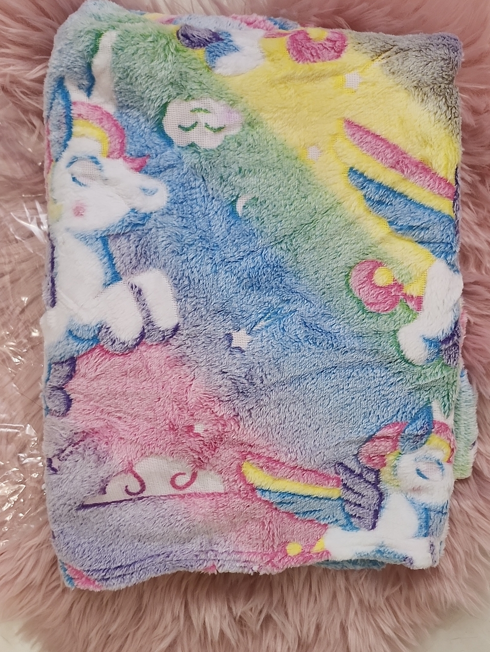 Brand New GOSALISU GLOW IN THE DARK UNICORN RAINBOW THROW BLANKET